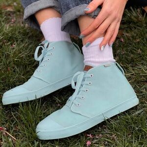 BANGS Canvas Shark Embroidery Mint Green Men’s 5 / Women’s 6.5 High-Top Sneakers